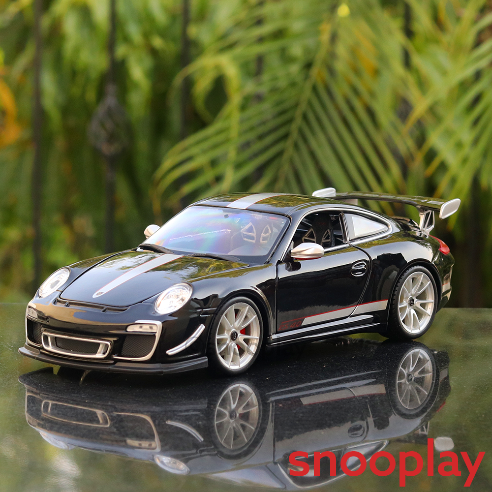 Bburago Original Licensed Porsche 911 GT3 RS 4.0  Diecast Car | 1:18 Scale (14 Years till Grown Ups)