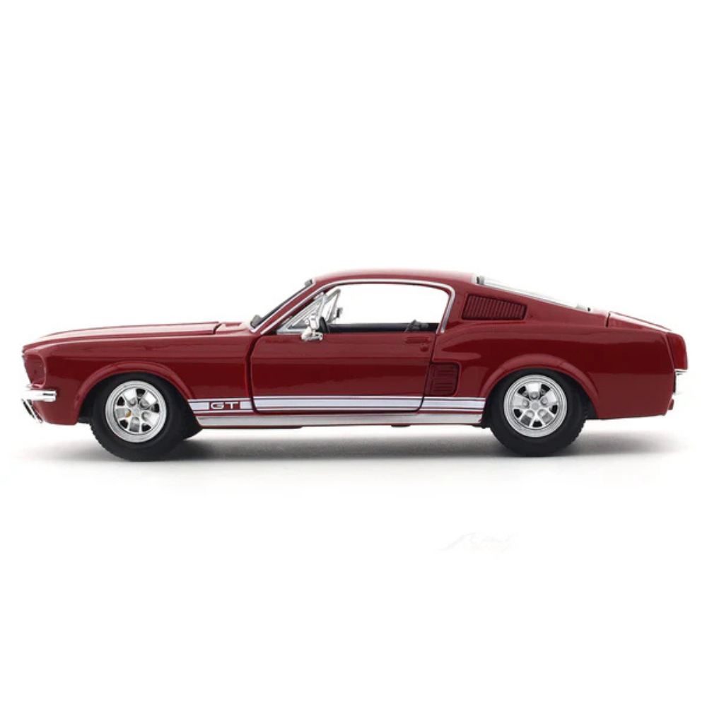Maisto Original 1967 Ford Mustang GT Licensed Diecast Car | 1:24 Scale (14 Years till Grown Ups)