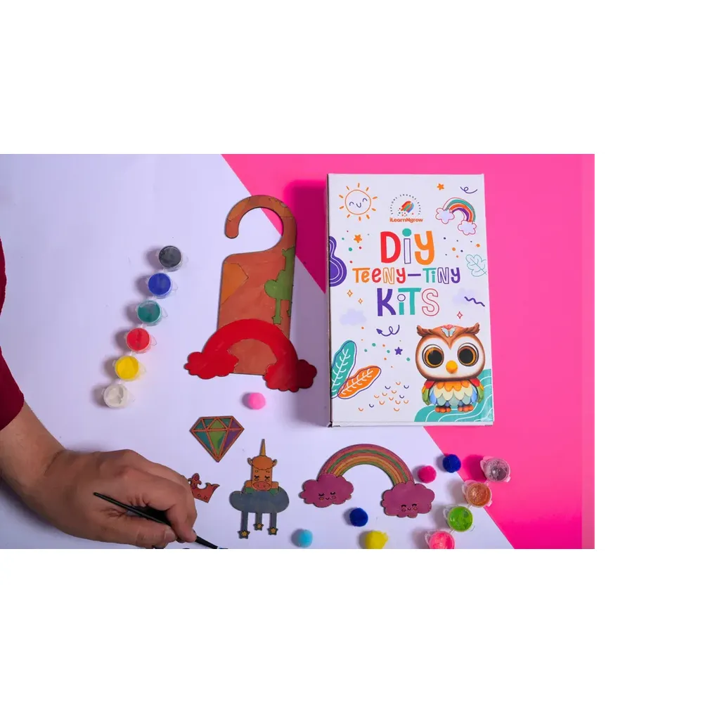 Ilearnngrow Teeny Tiny DIY Unicorn Name Plate Kit & Door Knob Craft Kit