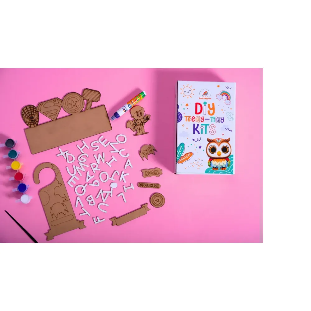 Ilearnngrow Teeny Tiny DIY Superhero Name Plate Kit & Door Knob Craft Kit