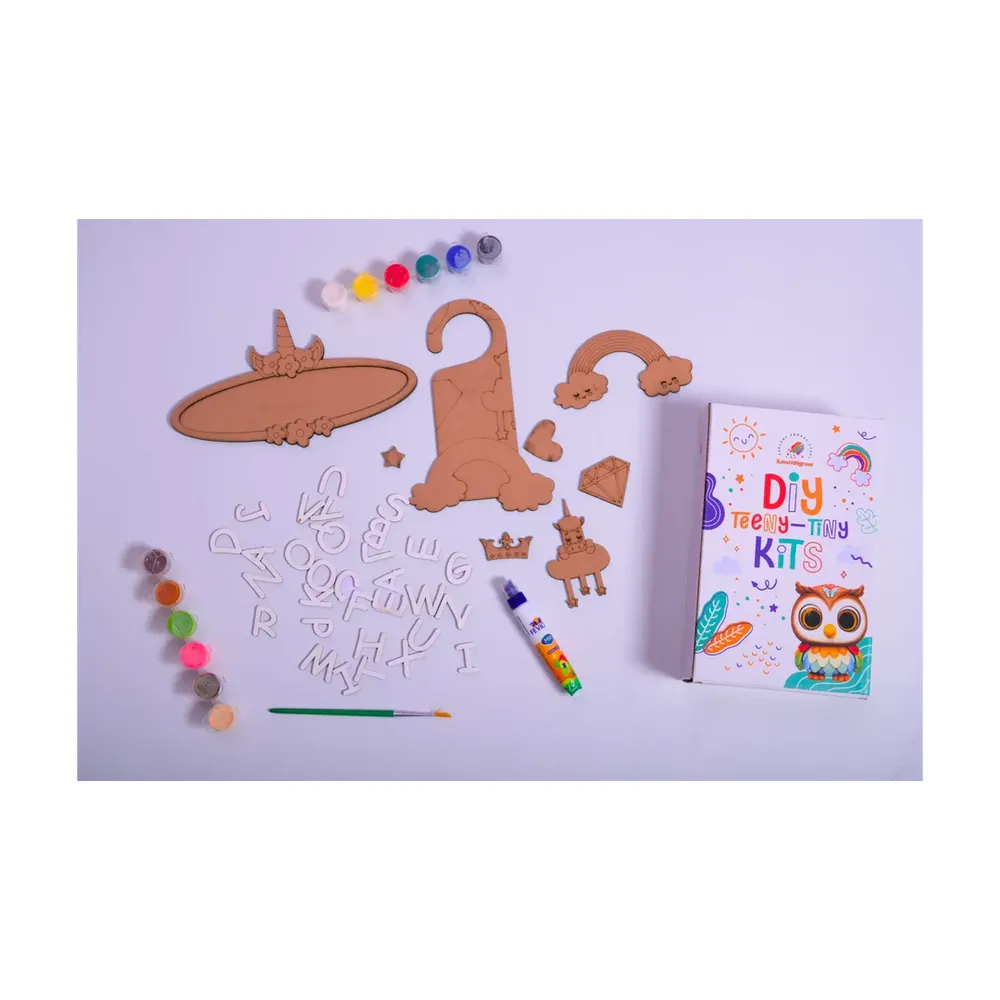 Ilearnngrow Teeny Tiny DIY Unicorn Name Plate Kit & Door Knob Craft Kit