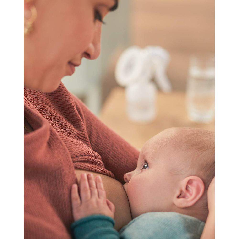 Philips Avent Manual Breast Pump - Soft Cushion Adapts to All Sizes | Combines Suction & Nipple stimulation | SCF430/10