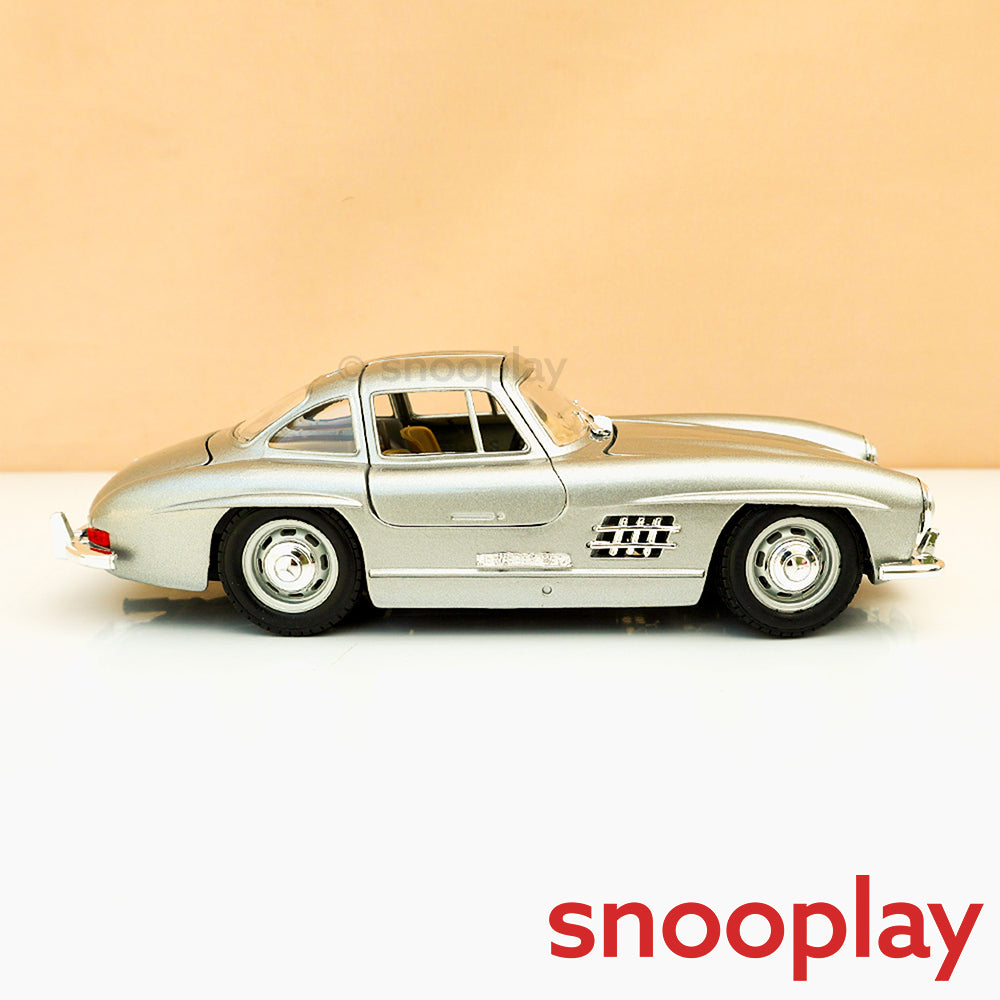 Original Mercedes-Benz 300 SL (1954) Licensed Diecast Car with Openable Doors | 1:24 Scale Model (14 Years Till Grown Ups) - Silver