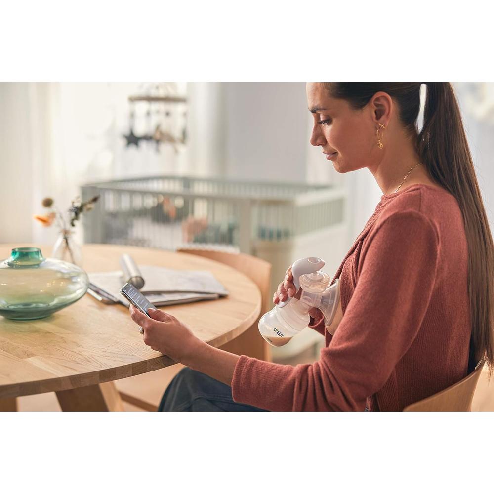 Philips Avent Manual Breast Pump - Soft Cushion Adapts to All Sizes | Combines Suction & Nipple stimulation | SCF430/10