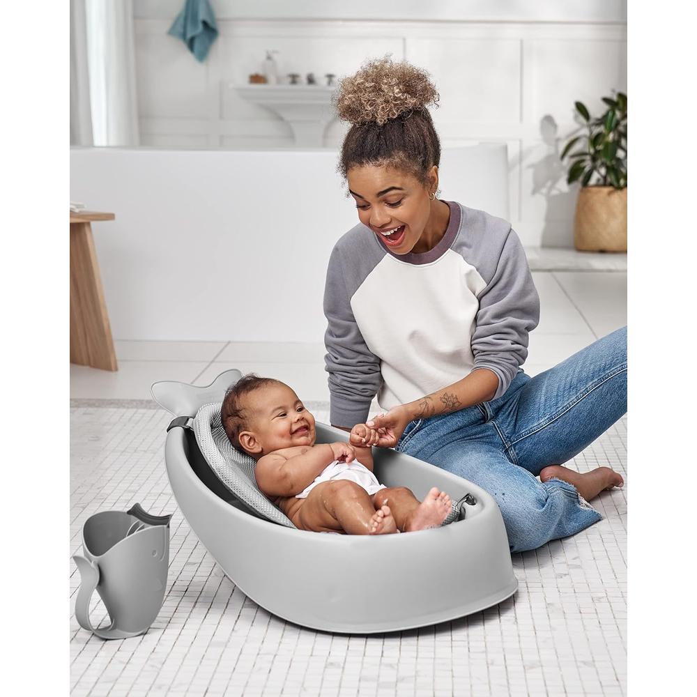 Skip Hop Moby Waterfall Bath Rinser - Grey | Soft Comfort Edge Bath Rinse Cup