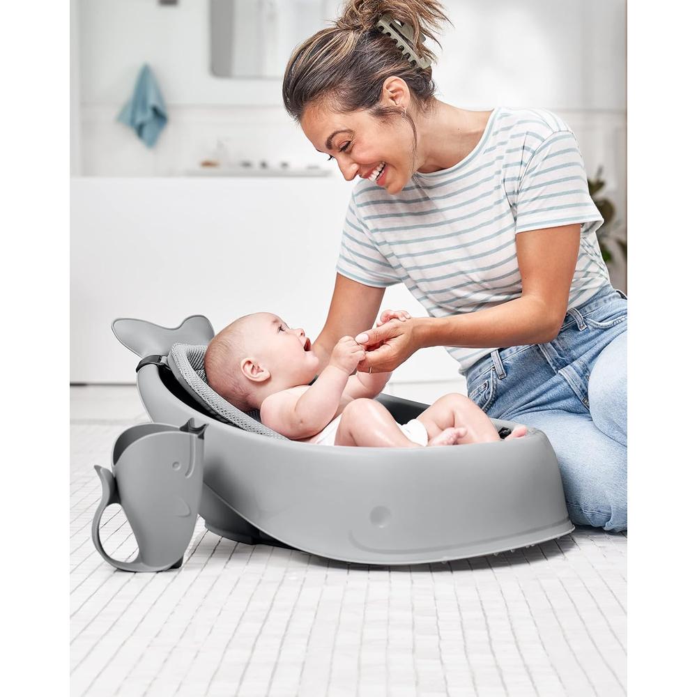 Skip Hop Moby Waterfall Bath Rinser - Grey | Soft Comfort Edge Bath Rinse Cup
