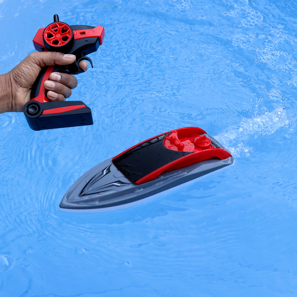 Remote Control Speed Boat with 5 Feet Pool - 2.4GHz High Speed Storm Breaker (6-10 Years)