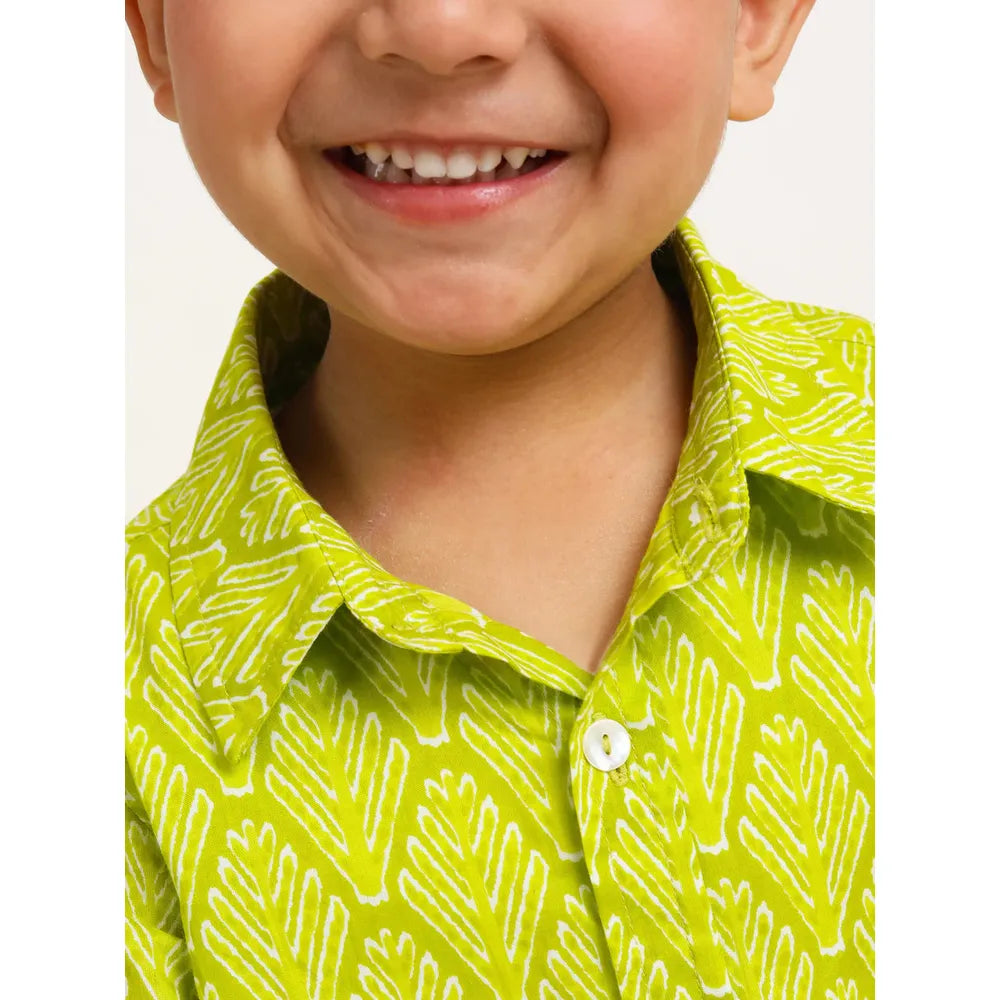 Campana Yuki Short Sleeve Cotton Shirt - Leaf Print | Green