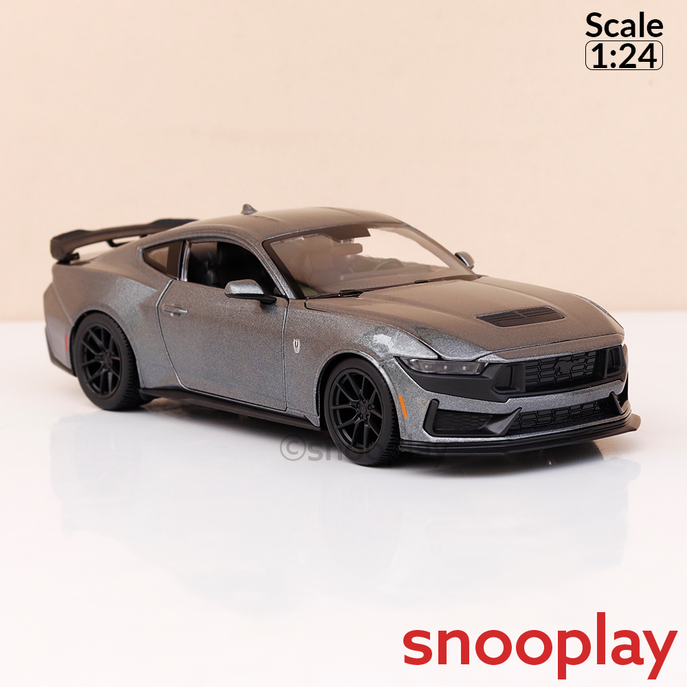 Maisto Original Licensed 2024 Ford Mustang Dark Horse Diecast Car | 1:24 Scale (14 Years till Grown Ups)