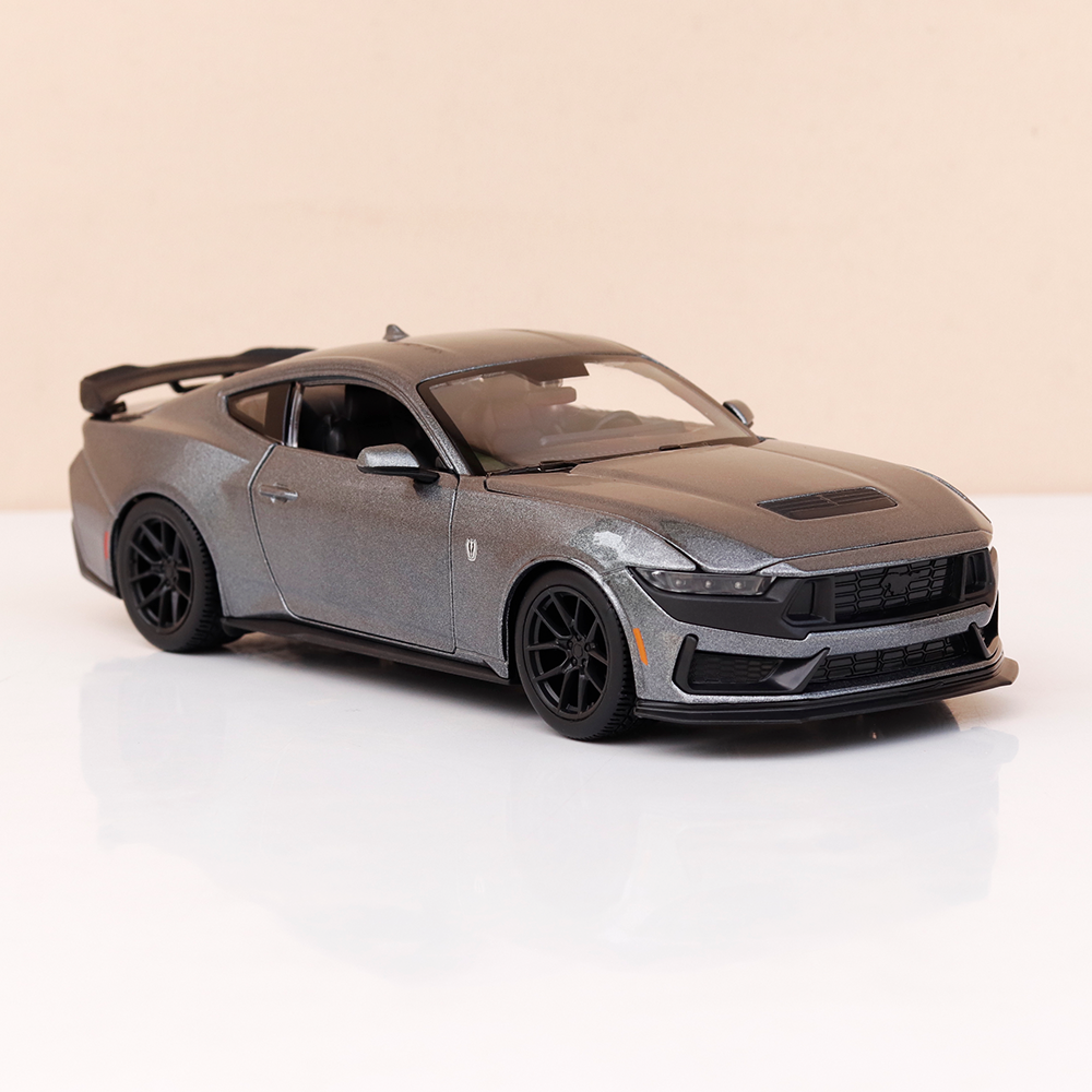 Maisto Original Licensed 2024 Ford Mustang Dark Horse Diecast Car | 1:24 Scale (14 Years till Grown Ups)
