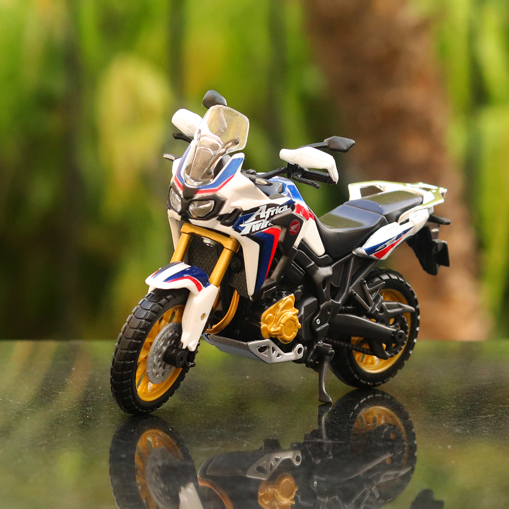 Maisto Licensed Diecast Toy Bike Honda Africa Twin DCT (1:18 Scale)