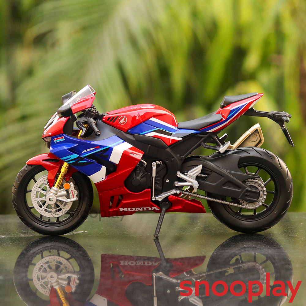 Honda CBR1000RR-R Fireblade SP Diecast Bike | 1:12 Scale Model | 14 Years till Grown Ups