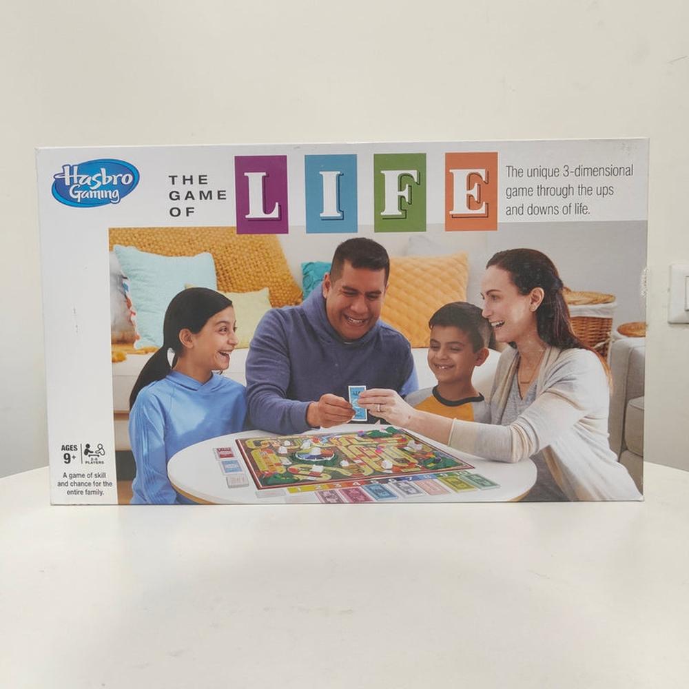The Game of Life Board Game (9 Years till Grown Ups) - Hasbro