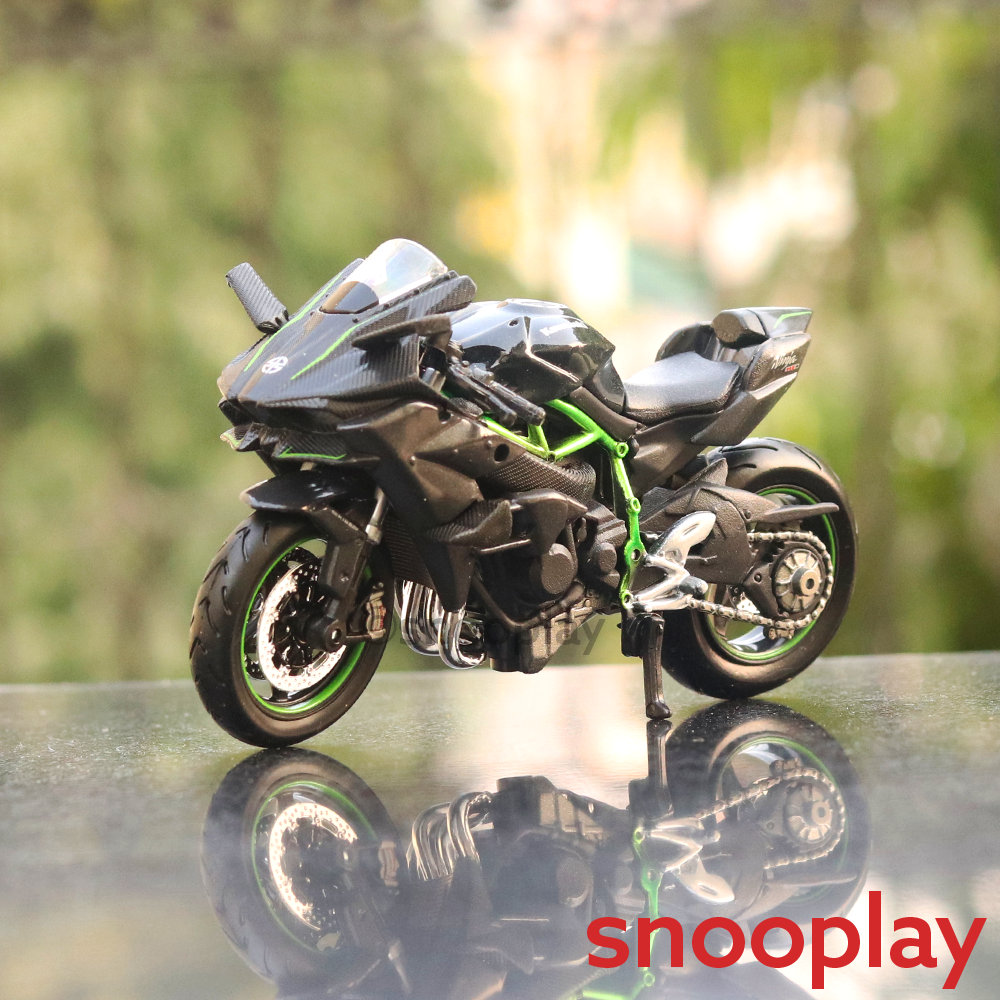 Maisto Kawasaki Ninja H2R Diecast Bike Scale Model (1:18 Scale)