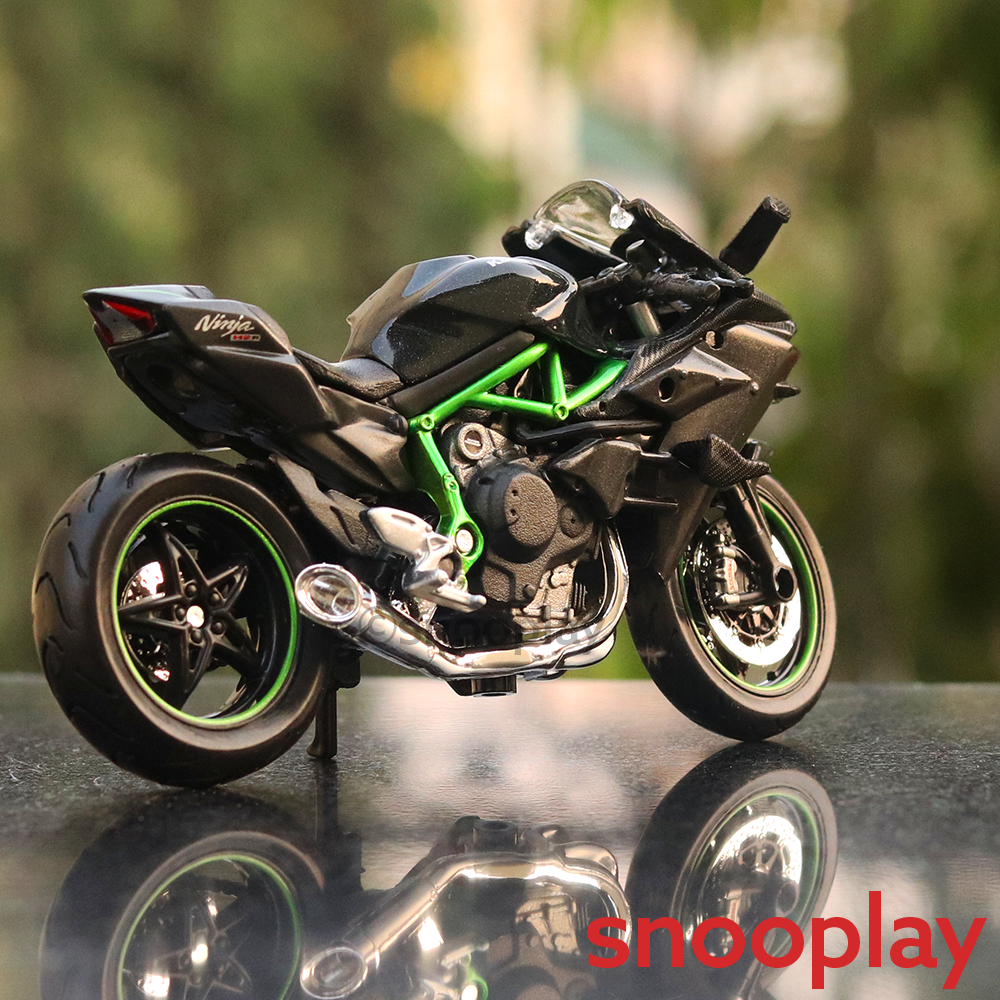 Maisto Kawasaki Ninja H2R Diecast Bike Scale Model (1:18 Scale)