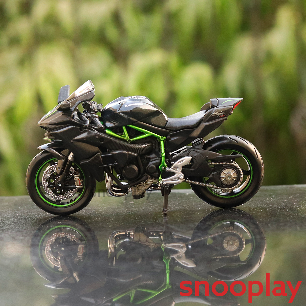 Maisto Kawasaki Ninja H2R Diecast Bike Scale Model (1:18 Scale)