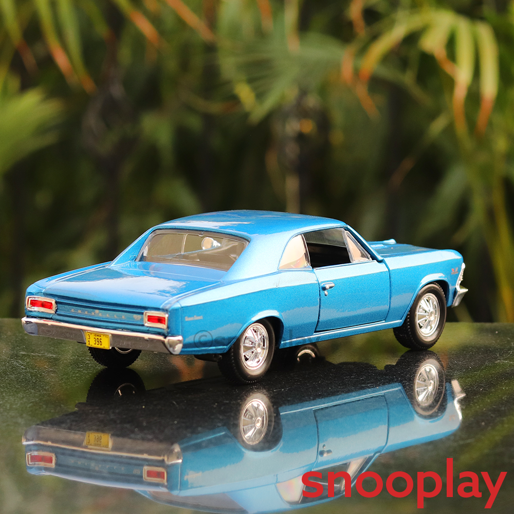 Maisto Licensed 1966 Chevrolet Chevelle SS 396 Diecast Car - 1:24 Scale Model | 14 Years till Grown Ups