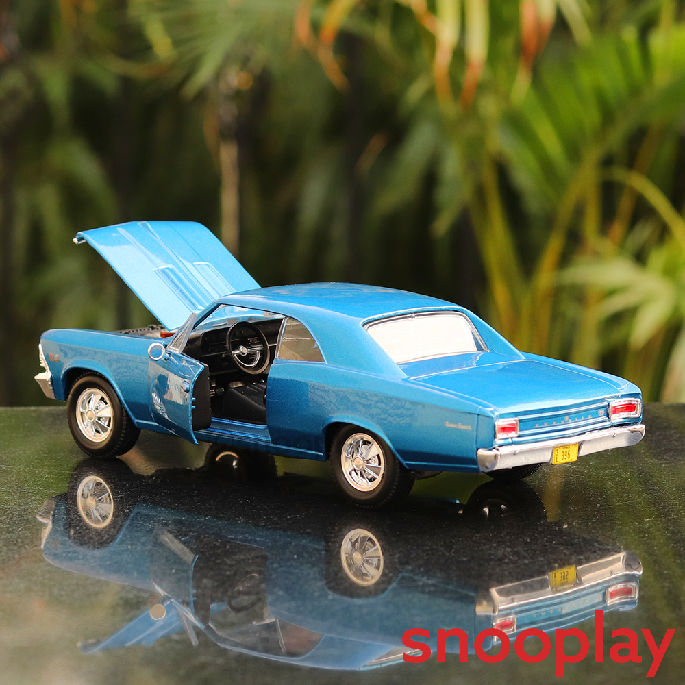 Maisto Licensed 1966 Chevrolet Chevelle SS 396 Diecast Car - 1:24 Scale Model | 14 Years till Grown Ups