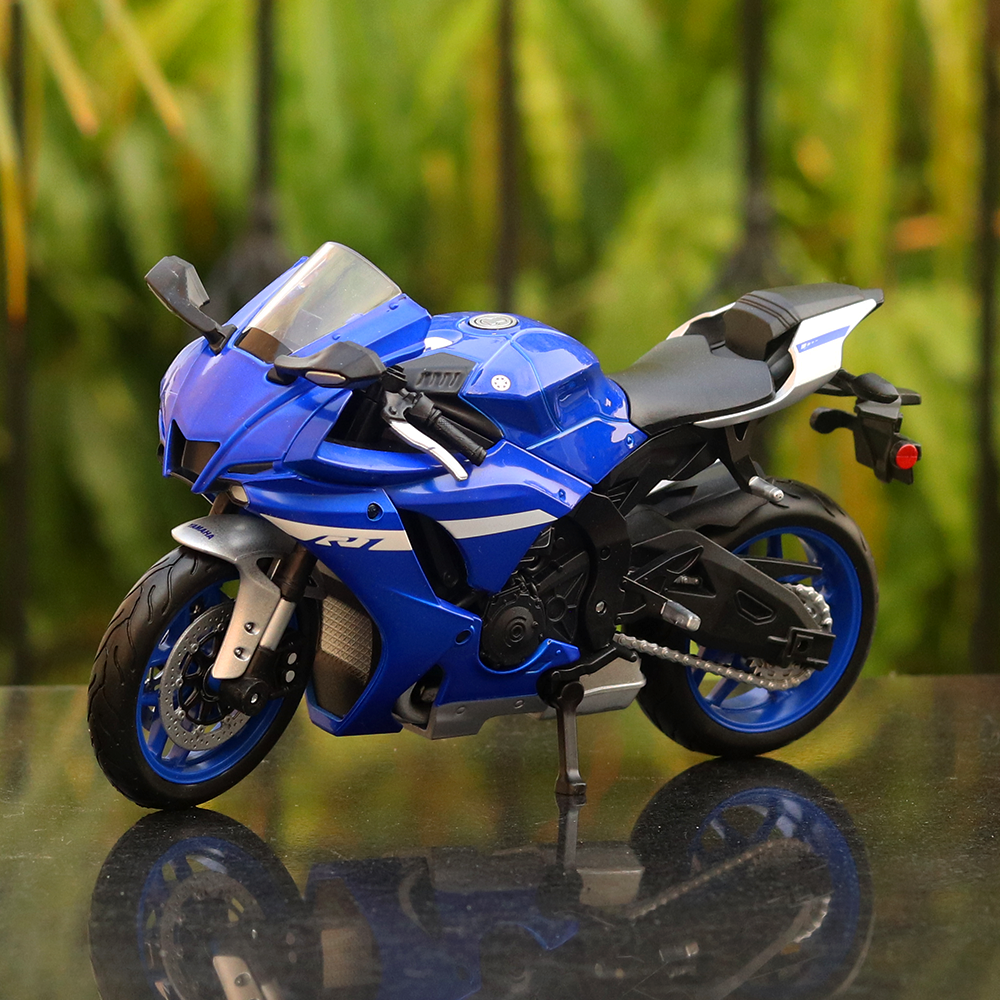 Maisto Original Licensed Yamaha YZF R1 Diecast Bike | 1:12 Scale (14 Years till Grown Ups)