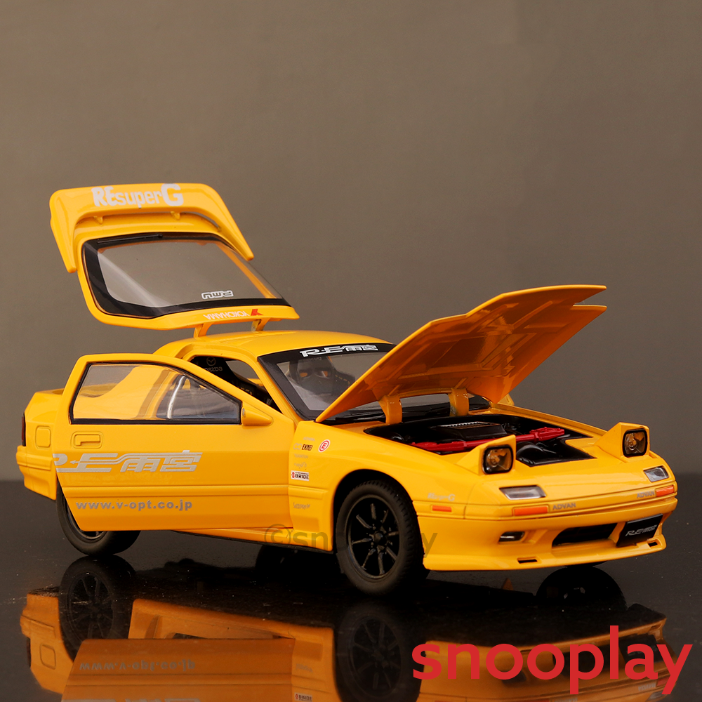 Resembling Mazda Diecast Pullback Car with Light and Sound | 1:24 Scale (3 Years till Grown Ups)