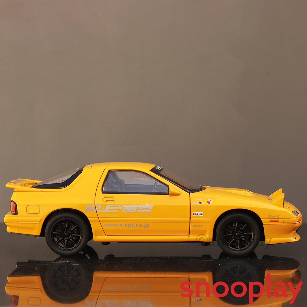 Resembling Mazda Diecast Pullback Car with Light and Sound | 1:24 Scale (3 Years till Grown Ups)
