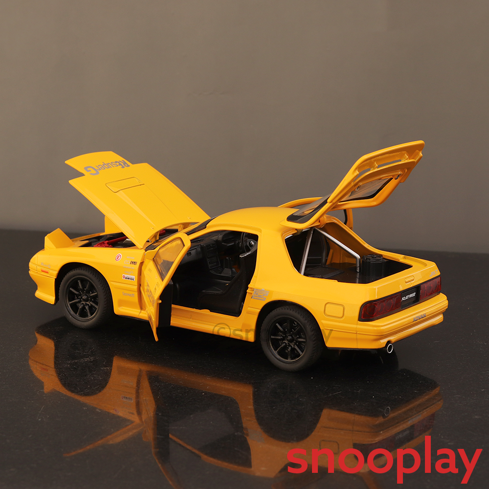 Resembling Mazda Diecast Pullback Car with Light and Sound | 1:24 Scale (3 Years till Grown Ups)