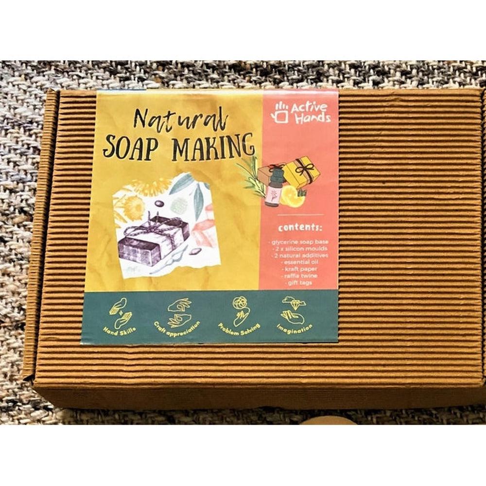Active Hands Make Your Own Natural Soaps Kit with Moulds & Scents (7 Years till Grown Ups)
