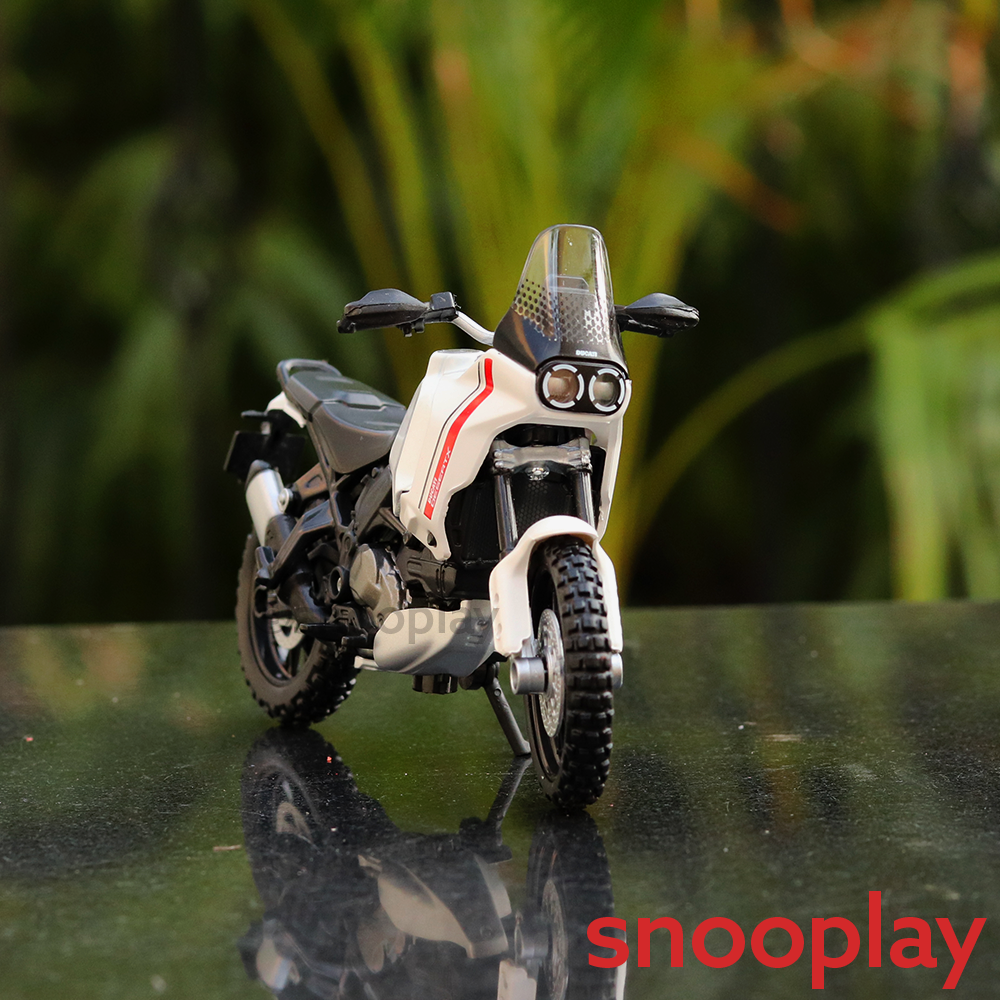 Maisto Original Licensed Ducati DesertX Diecast Bike | 1:18 Scale (14 Years till Grown Ups)