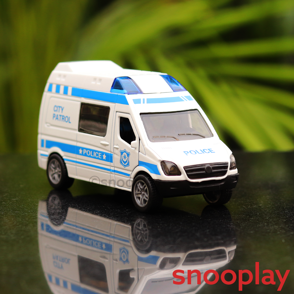 Police City Patrol Diecast Pullback Car with Openable Doors, Light & Sound (3260) | 1:32 Scale (7-14 Years)