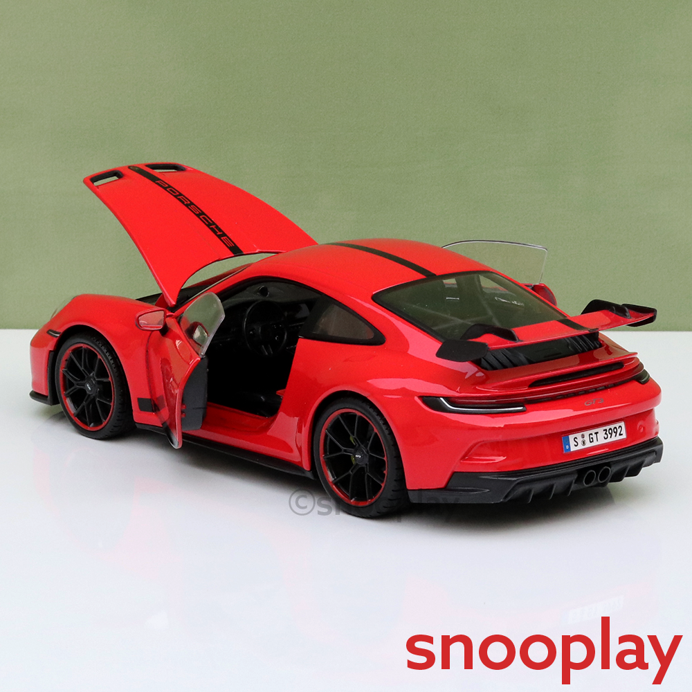 Maisto Original Porsche 911 GT3 Licensed Diecast Car | 1:18 Scale (14 Years till Grown Ups)