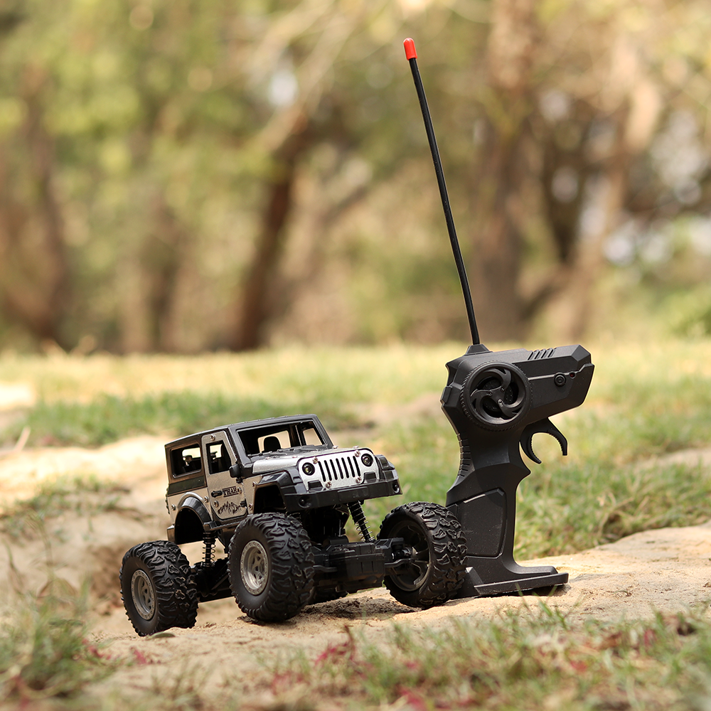 Remote Control Rock Explorer Resembling Thar with Light & Smoke Effect | 1:18 Scale (Assorted Colours)