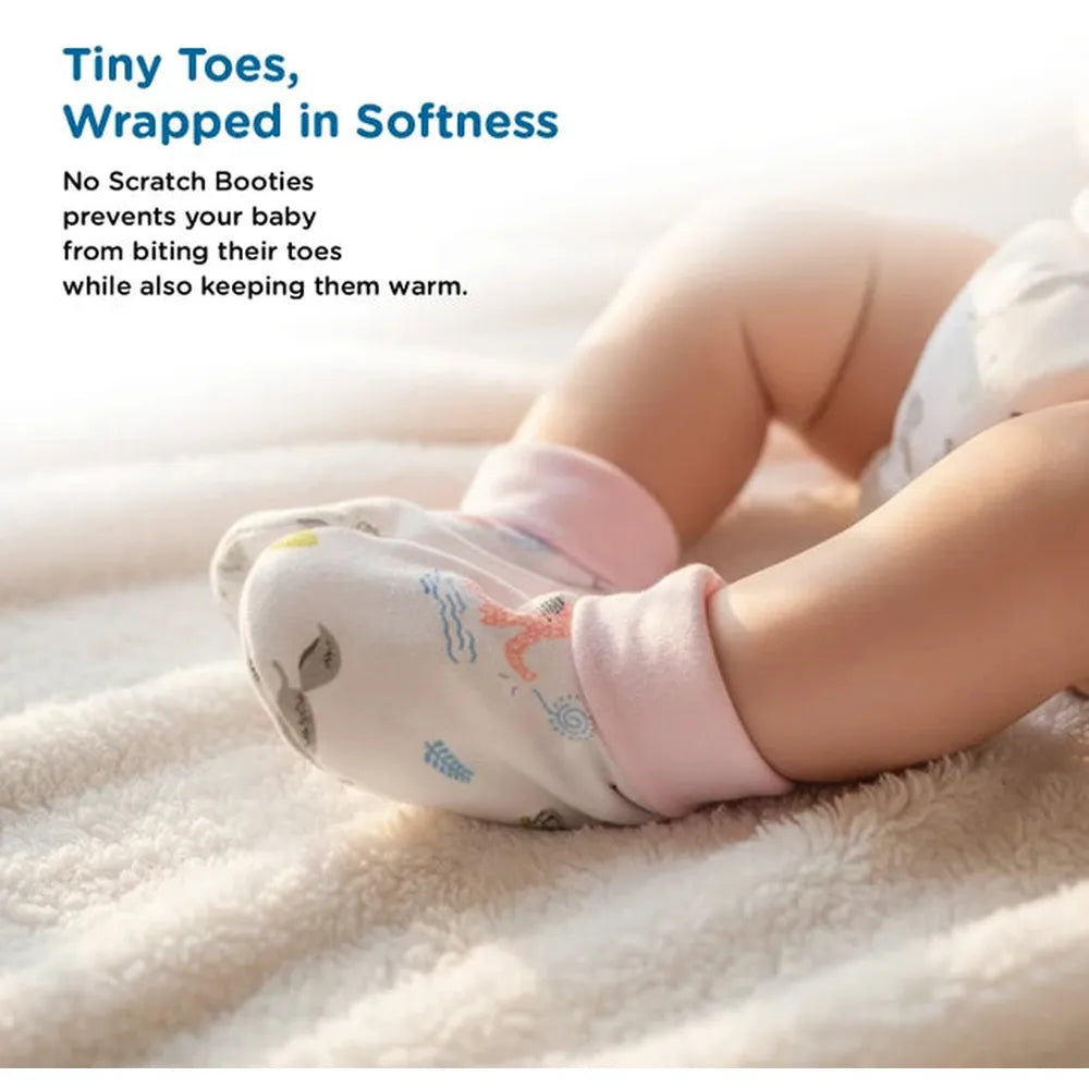 Mee Mee 8 Pieces Newborn Gift Set with Premium Packaging - 100% Cotton Interlock Theme | Pink